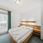 Apartment Close To Lifts *