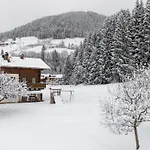 Close To Lifts Apartment *