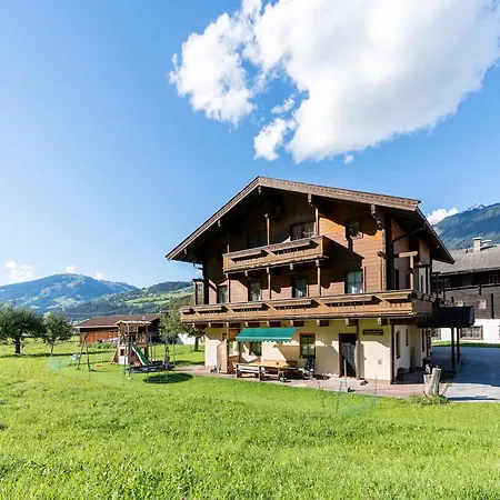 Apartman Close To Lifts